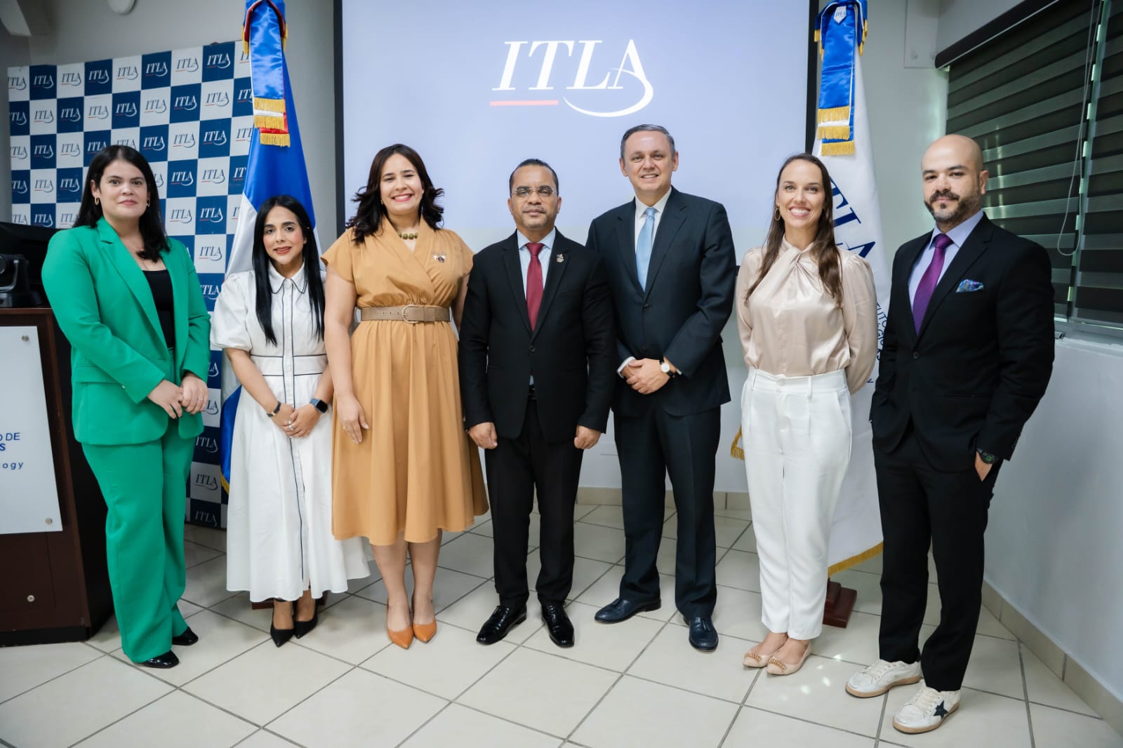 ITLA y BID unen esfuerzos para impulsar 15,000 becas de formación digital en RD