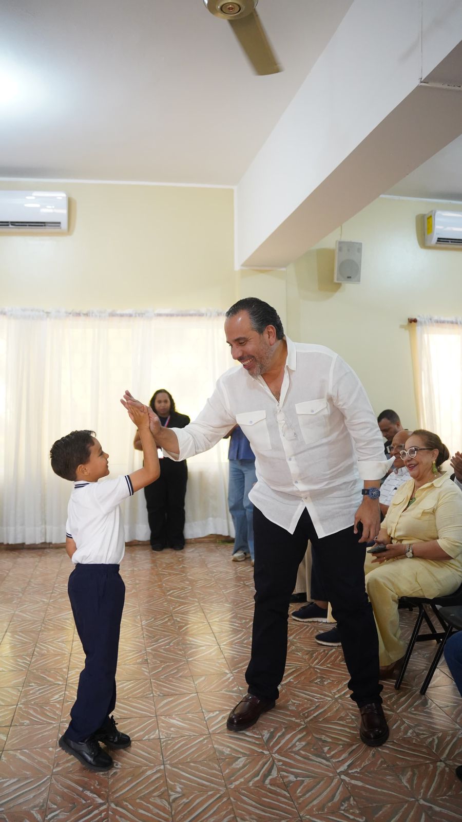 INEFI inaugura en Santiago aula de psicomotricidad número 12 en el país