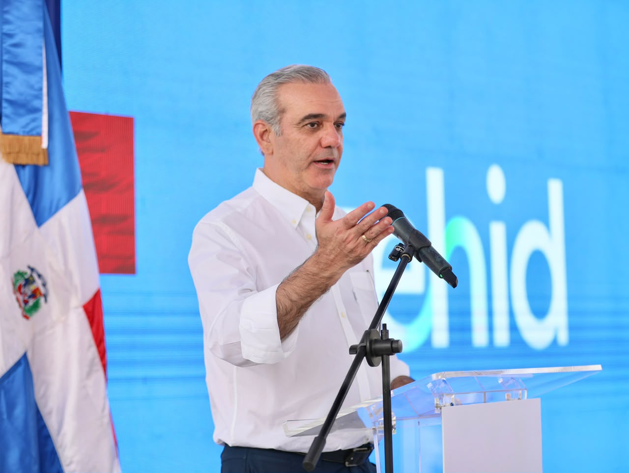 Presidente Abinader entrega carretera El Rubio–Los Corocitos, asfaltada por primera vez, para impulsar la producción agrícola y mejorar el acceso a servicios y oportunidades