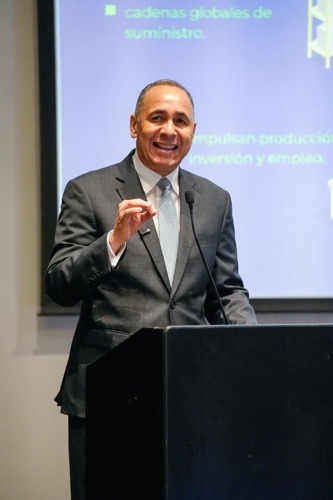 DGA destaca aporte del sector importador al fortalecimiento de la competitividad nacional