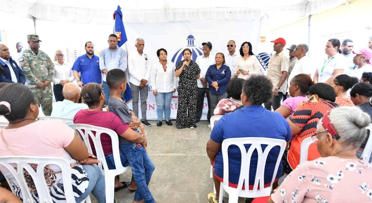 Garantía de Paz de Interior y Policía acercó atención médica y protección social a comunidad de San Cristóbal