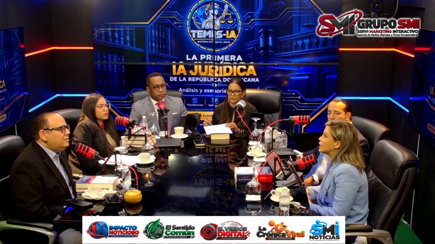 CARD presenta edición comentada del nuevo Código Penal dominicano durante panel jurídico