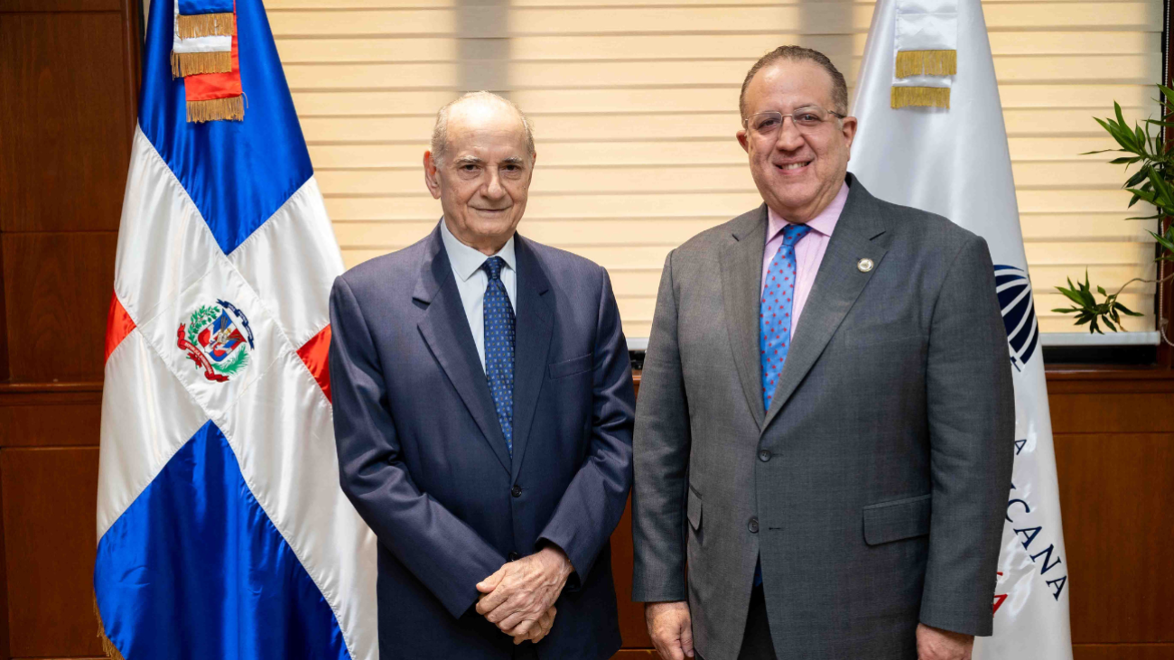 Magín Díaz juramenta a Quico Tabar como director transitorio de Juegos de Azar