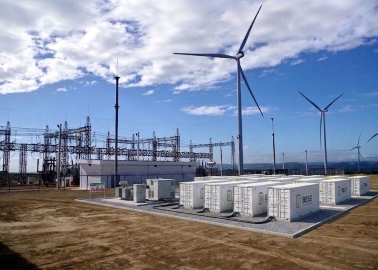 Nuevos proyectos renovables deberán incorporar baterías de almacenamiento