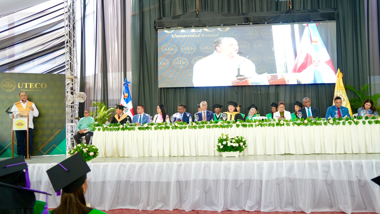 SNS plantea oportunidades laborales para graduados con honores en la Red Pública de Salud