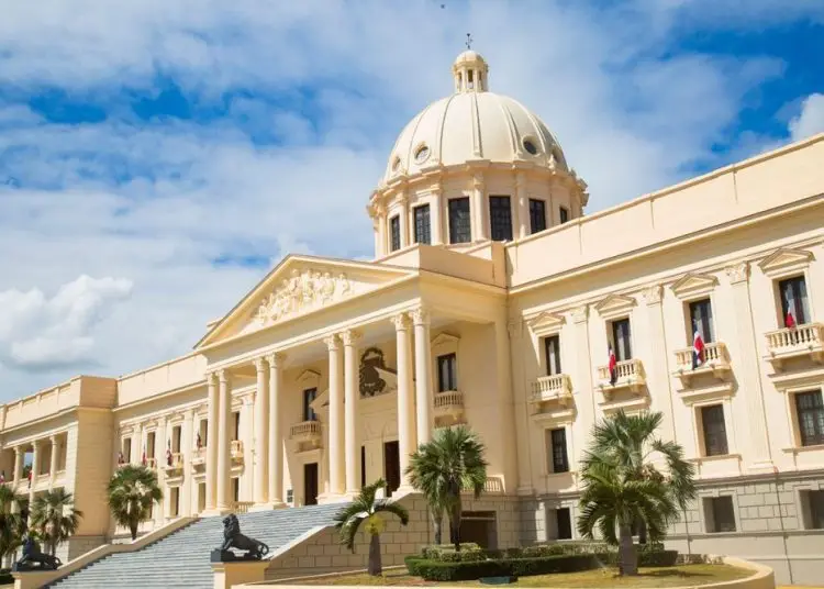 Intereses de la deuda pública consumirán RD$351,327 millones del presupuesto dominicano en 2027